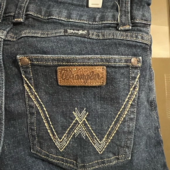 Wrangler Dark Blue Boot Leg Women's Jeans - Picture 3 of 5